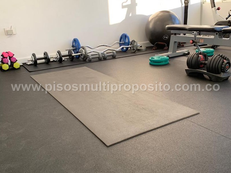 Pisos en caucho para gimnasios y áreas que requieran absorción de impactos  y de vibración, Pisos MultiPropósito SAS