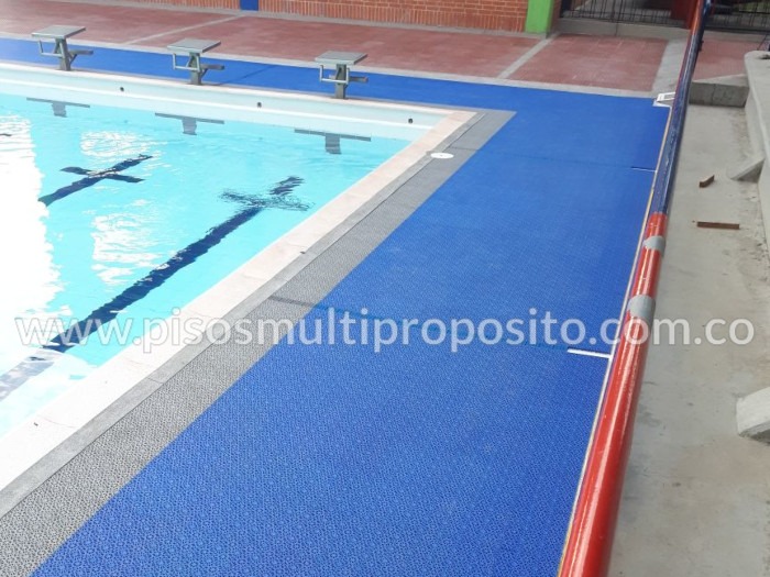 Piso MultiUsos exterior piscina olímpica. Valle - 2018